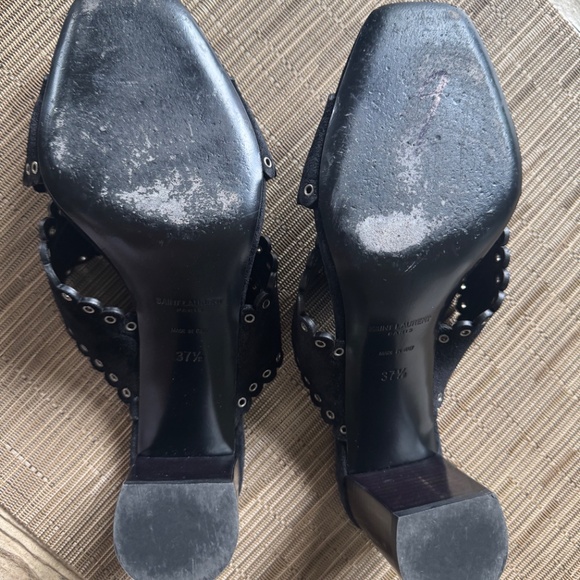 Saint Laurent Loulou suede grommet heel - Picture 5 of 7